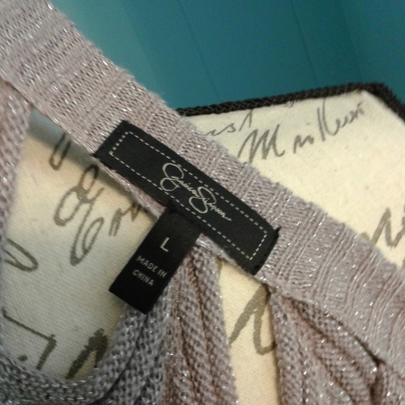 Top - Picture 4 of 4